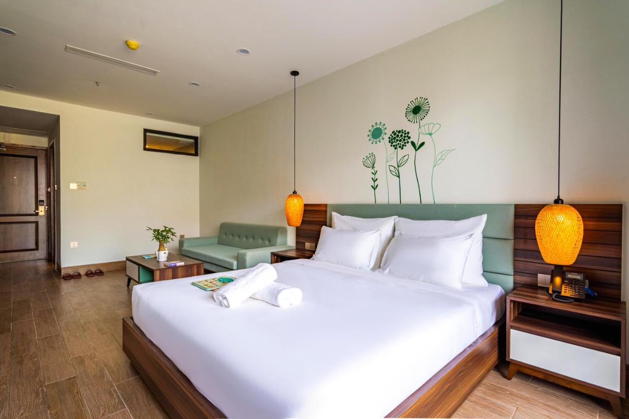 Sea Breeze Condotel Danang מראה חיצוני תמונה